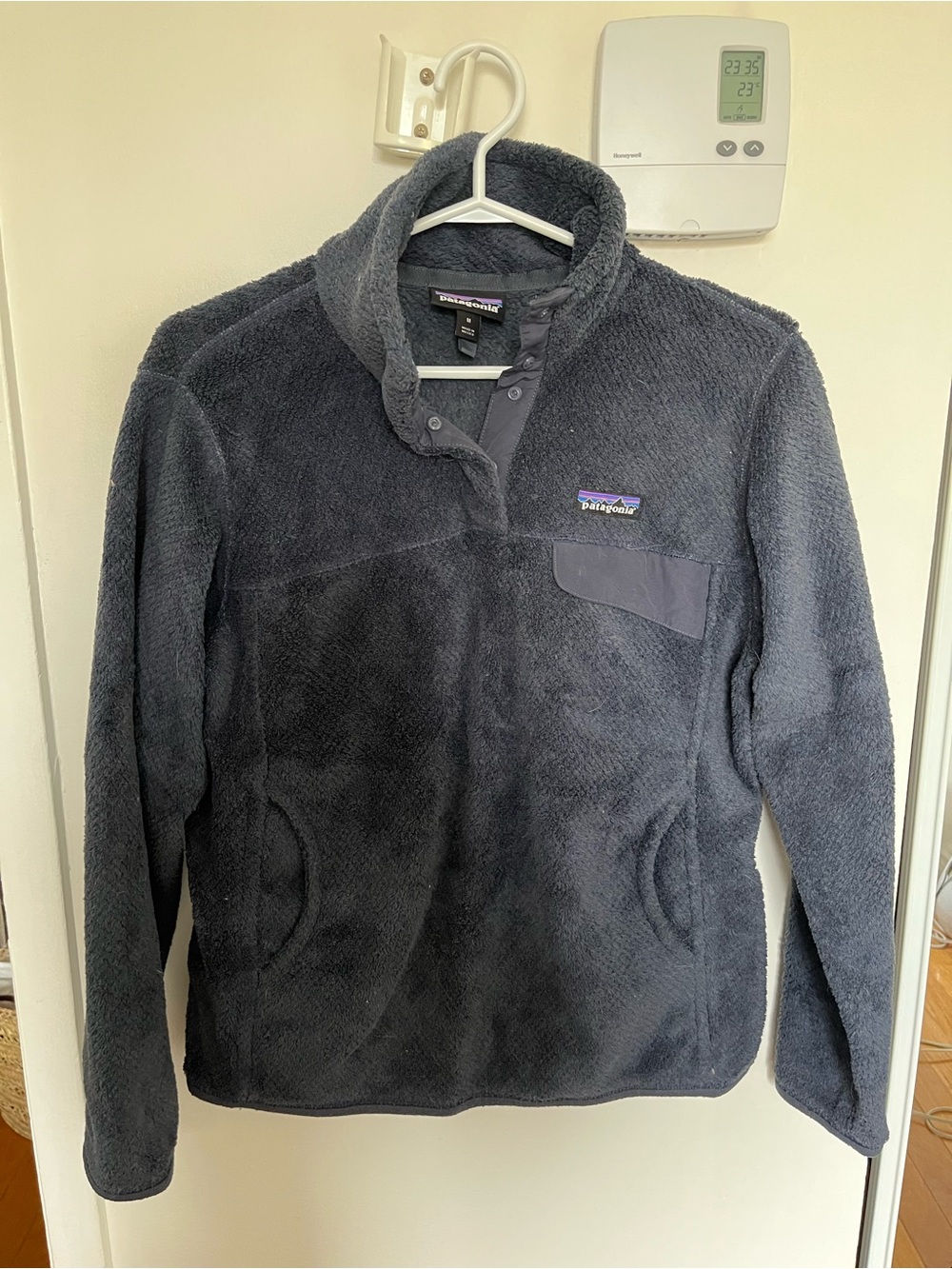 Patagonia Dark Gray Women's Fleece Pullover